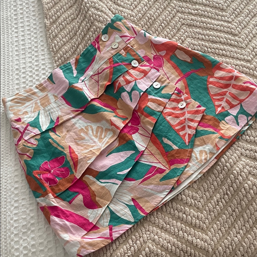 Tropical Floral Print Mini Skirt